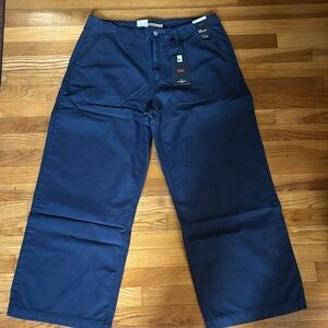 Levi’s 90s straight leg pants